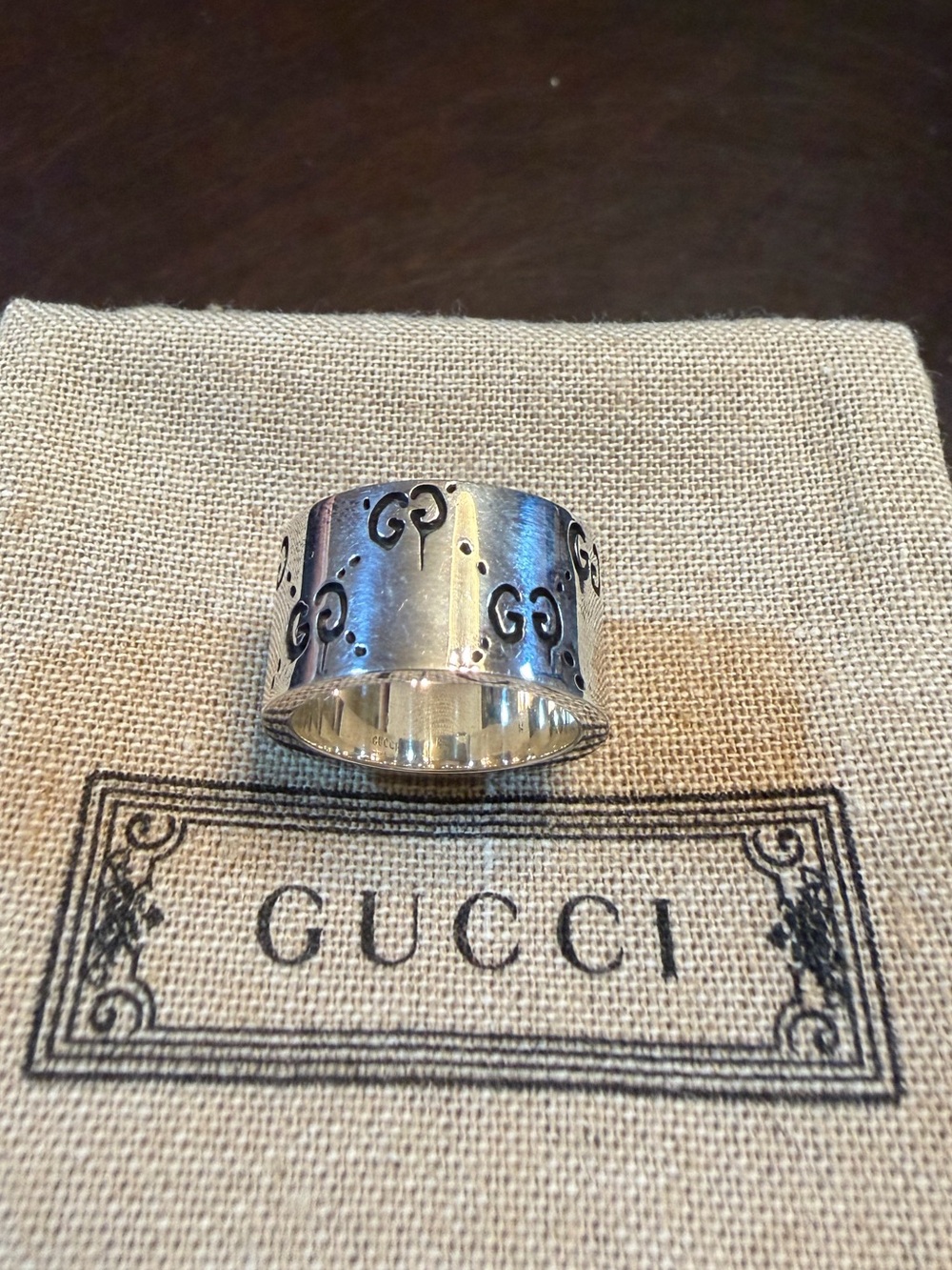 New Authentic Gucci GG Ghost Logo Silver Ring - Picture 3 of 16